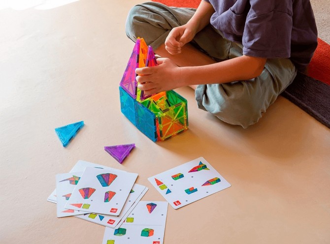 Klocki magnetyczne Magnex Apli Kids 16 el.